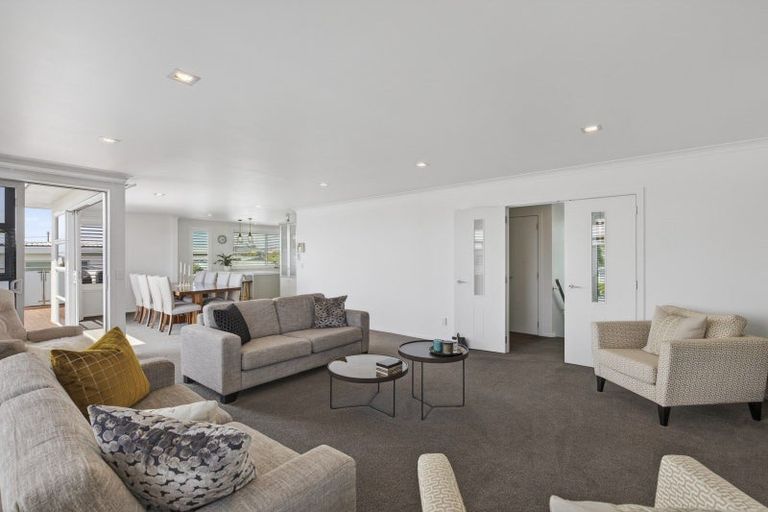 Photo of property in 22a Belt Road, Moturoa, New Plymouth, 4310