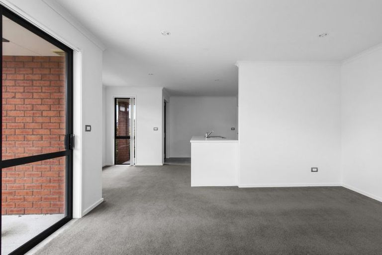 Photo of property in 30 Edgeview Crescent, Fitzroy, Hamilton, 3206