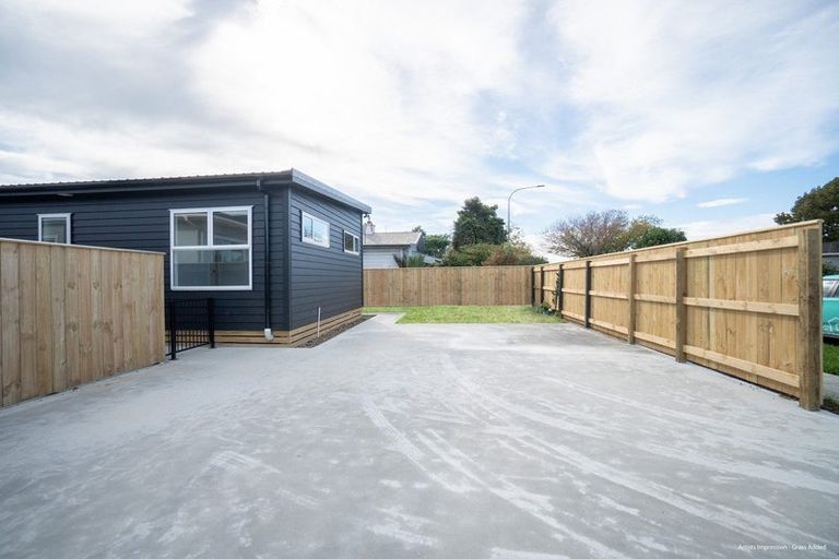 Photo of property in 15b Haydon Street, Roslyn, Palmerston North, 4414