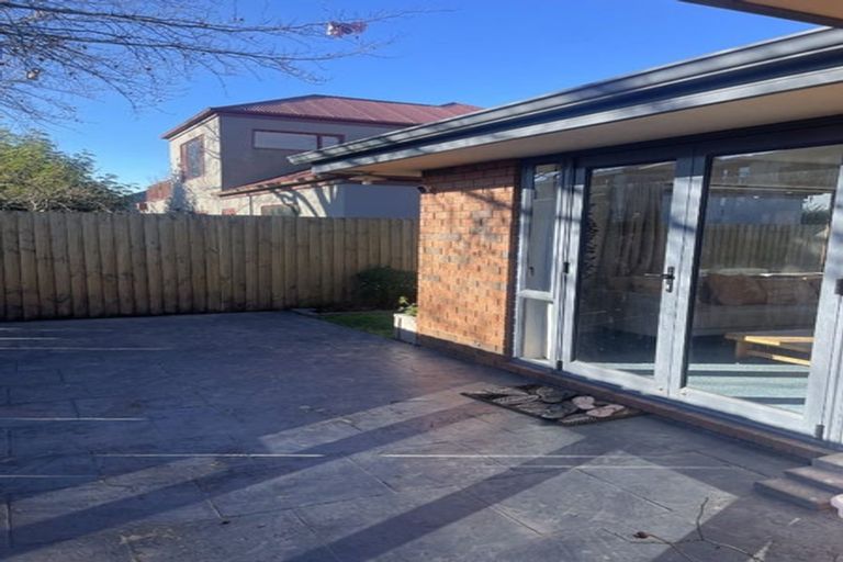 Photo of property in 61 Parade Court, Addington, Christchurch, 8024