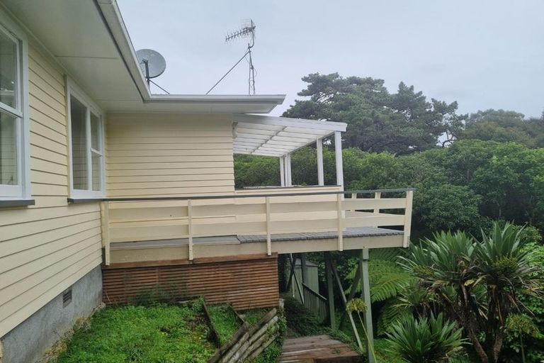 Photo of property in 10 Palm Grove, Belmont, Lower Hutt, 5010