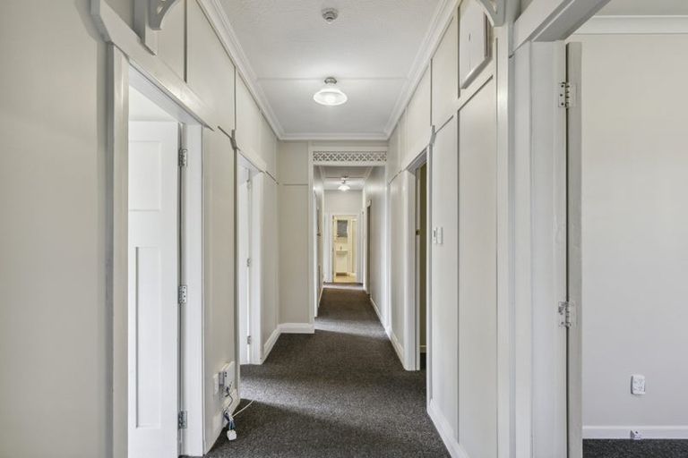 Photo of property in 5 Burrows Avenue, Karori, Wellington, 6012