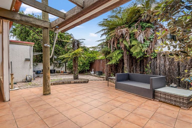 Photo of property in 807 Avenue Road East, Parkvale, Hastings, 4122