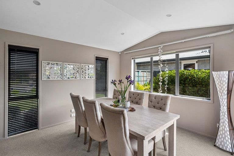 Photo of property in 87 Sandhurst Drive, Papamoa Beach, Papamoa, 3118