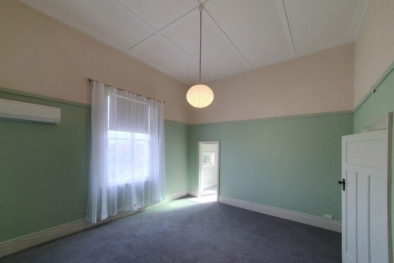 Photo of property in 3 Harvey Road, Bluff Hill, Napier, 4110