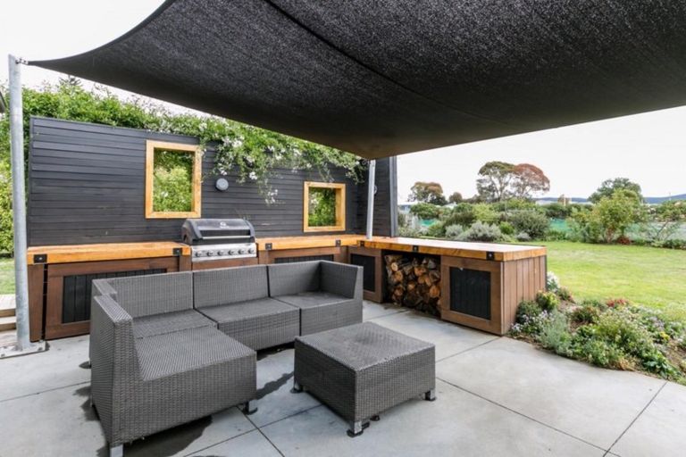 Photo of property in 3 Matapiro Road, Crownthorpe, Hastings, 4179