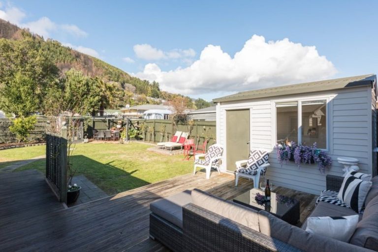 Photo of property in 98 North Road, The Wood, Nelson, 7010