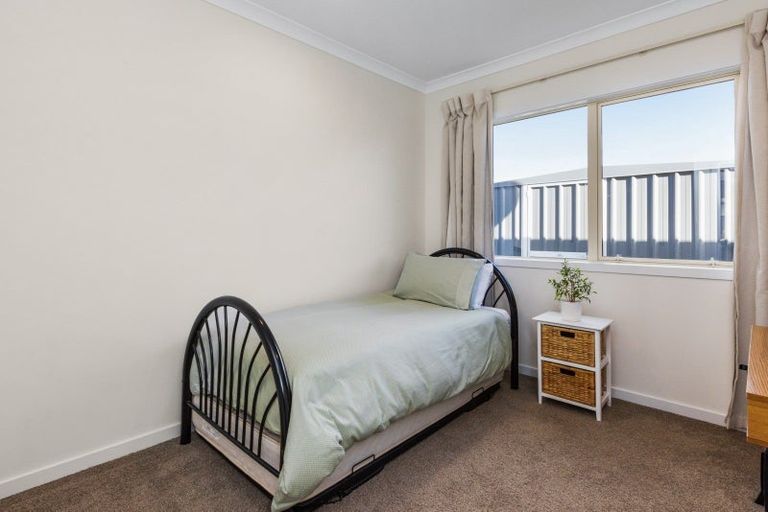 Photo of property in 12 Rotoiti Way, Poraiti, Napier, 4112