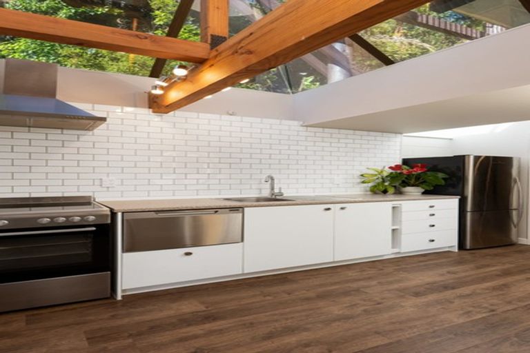 Photo of property in 9b Milton Terrace, Picton, 7220