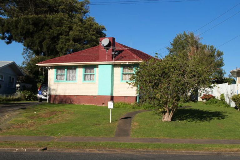 Photo of property in 37 Ashley Avenue, Mangere East, Auckland, 2024