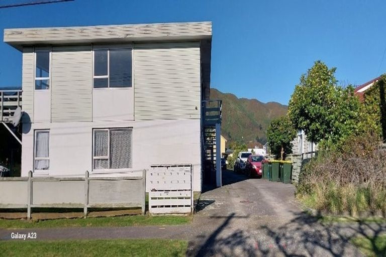 Photo of property in 46 Awamutu Grove, Waiwhetu, Lower Hutt, 5010