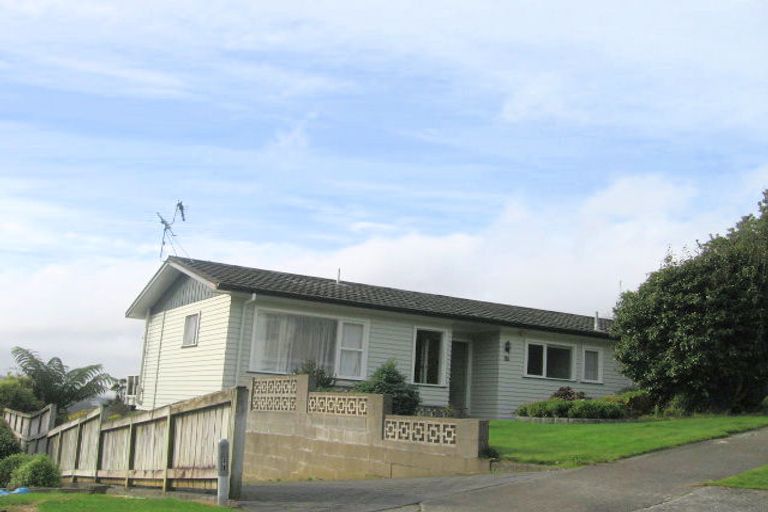Photo of property in 7 Nuffield Street, Tawa, Wellington, 5028