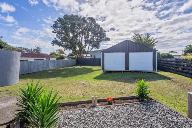 Photo of property in 47 Arawhata Road, Paraparaumu, 5032