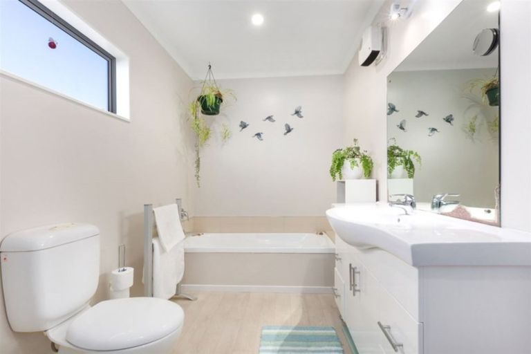 Photo of property in 25a Lambley Road, Titahi Bay, Porirua, 5022