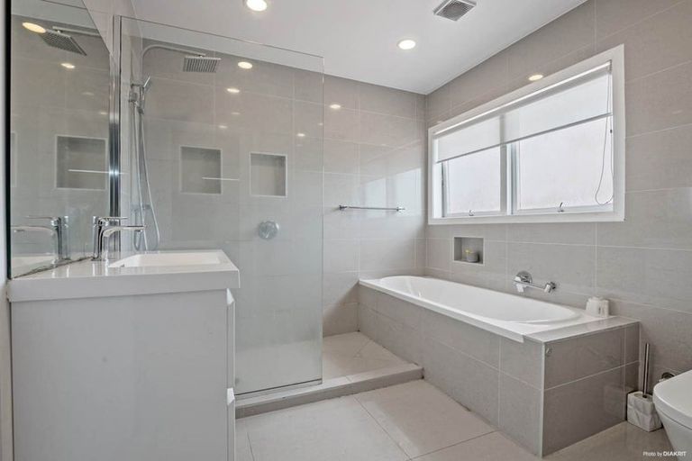 Photo of property in 20 Cape Road, Mangere, Auckland, 2022