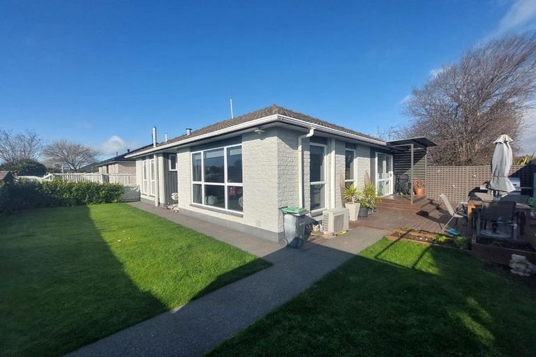 Photo of property in 56 Broadhaven Avenue, Parklands, Christchurch, 8083