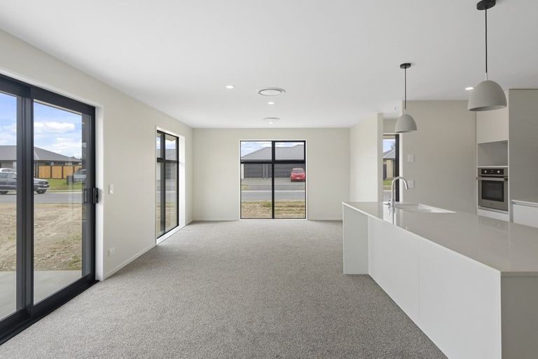 Photo of property in 16 Fairbairn Road, Rolleston, 7614