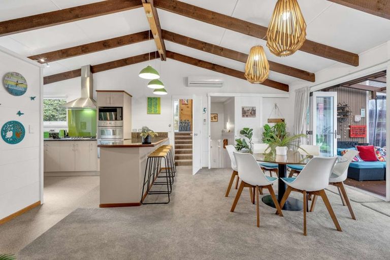 Photo of property in 44 Grand Vue Road, Kawaha Point, Rotorua, 3010