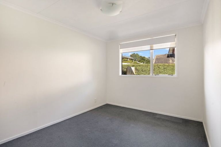Photo of property in 9 Ambury Place, Merrilands, New Plymouth, 4312