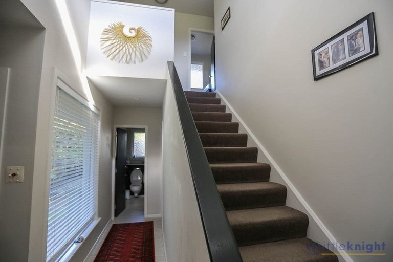 Photo of property in 2/2a Medbury Terrace, Fendalton, Christchurch, 8041