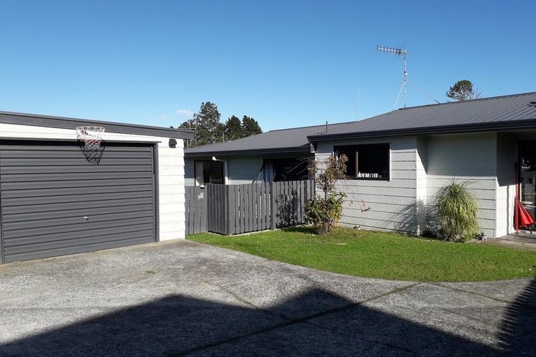 Photo of property in 7 Pokapu Place, Bethlehem, Tauranga, 3110