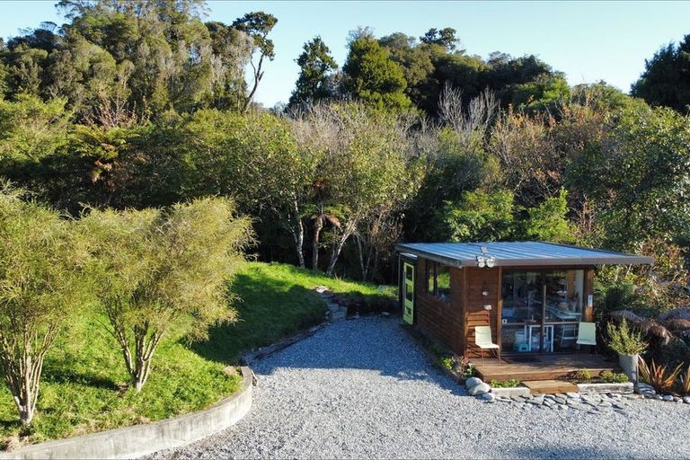 Photo of property in 572 Rutherglen Road, Marsden, Greymouth, 7872