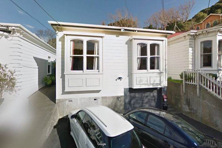 Photo of property in 21 Everton Terrace, Kelburn, Wellington, 6012