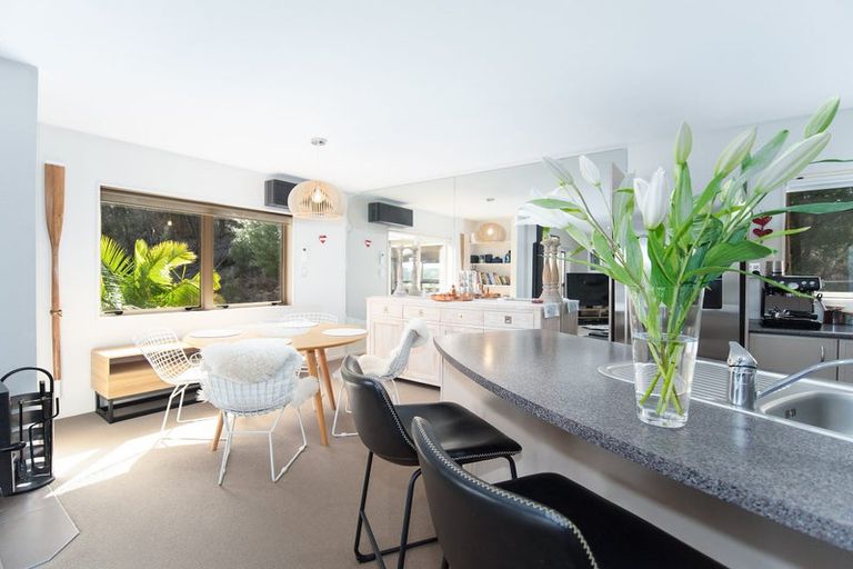 Photo of property in 9 Toi Track, Russell, 0272