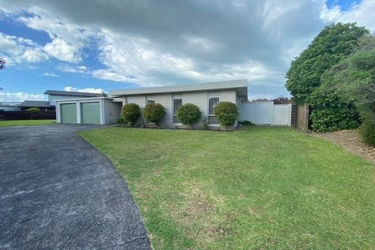 Photo of property in 21a Bramley Drive, Farm Cove, Auckland, 2012