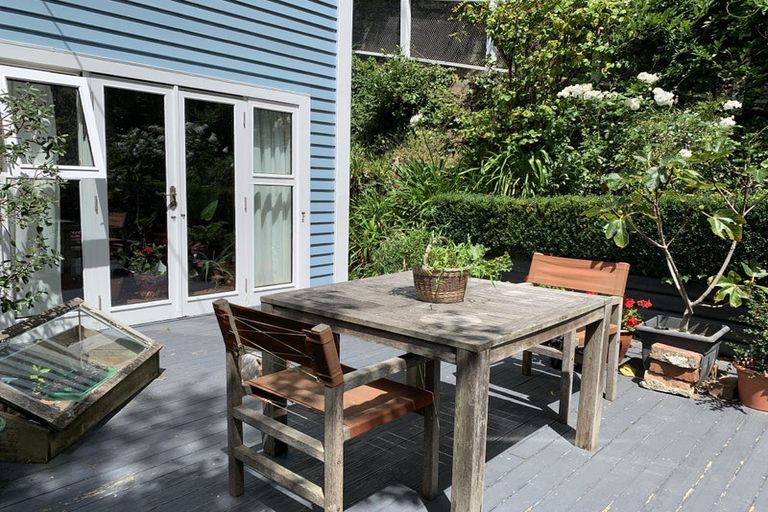 Photo of property in 7 Wilton Road, Wadestown, Wellington, 6012