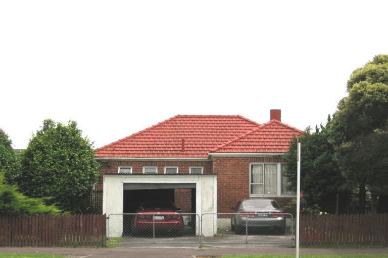 Photo of property in 35 Ash Street, Avondale, Auckland, 1026
