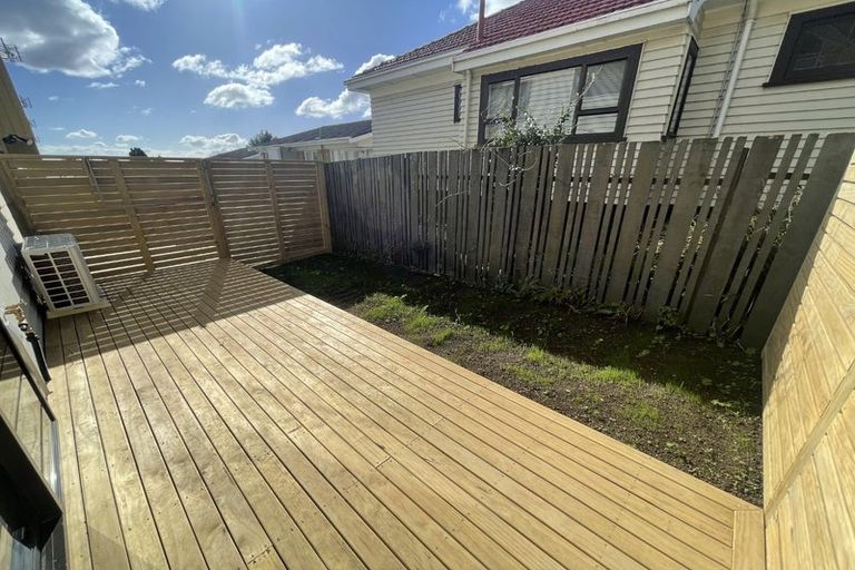 Photo of property in 2/61 East Street, Papakura, 2110