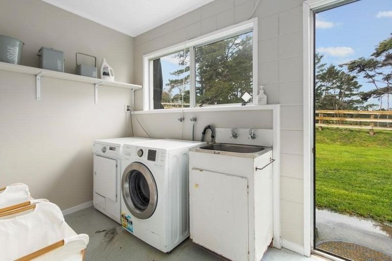 Photo of property in 90 Mcentee Road, Waitakere, Auckland, 0816