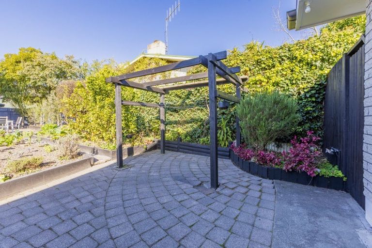 Photo of property in 19 Selwyn Road, Havelock North, 4130