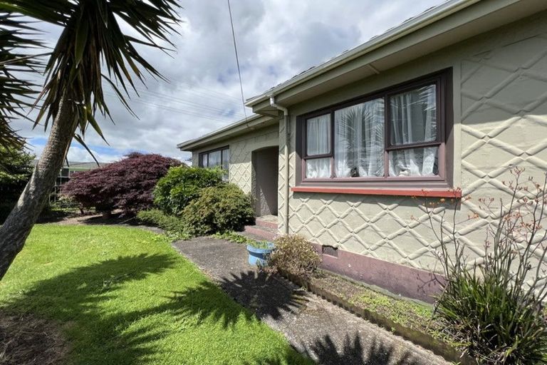 Photo of property in 51 Seymour Street, Waitara, 4320