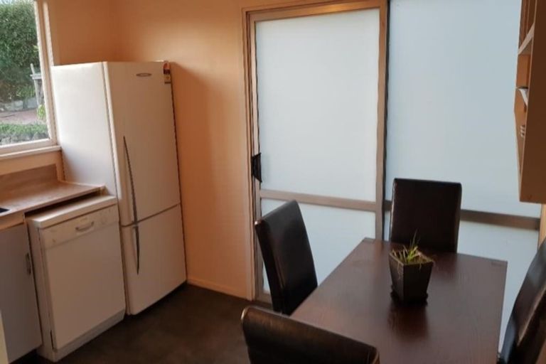 Photo of property in 25 Shortland Street, Caversham, Dunedin, 9011