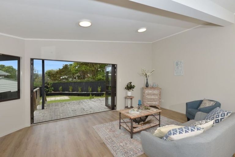 Photo of property in 72a Beach Road, Onerahi, Whangarei, 0110