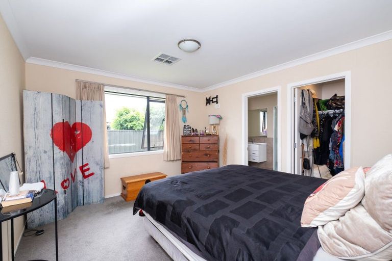 Photo of property in 12 Delta Mews Place, Clive, 4102