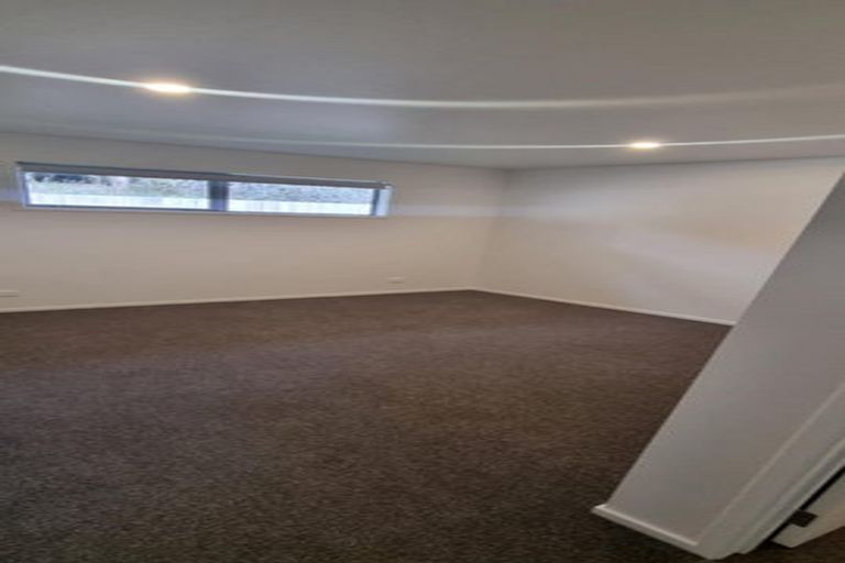 Photo of property in 8 Monterey Rise, Te Kamo, 0112