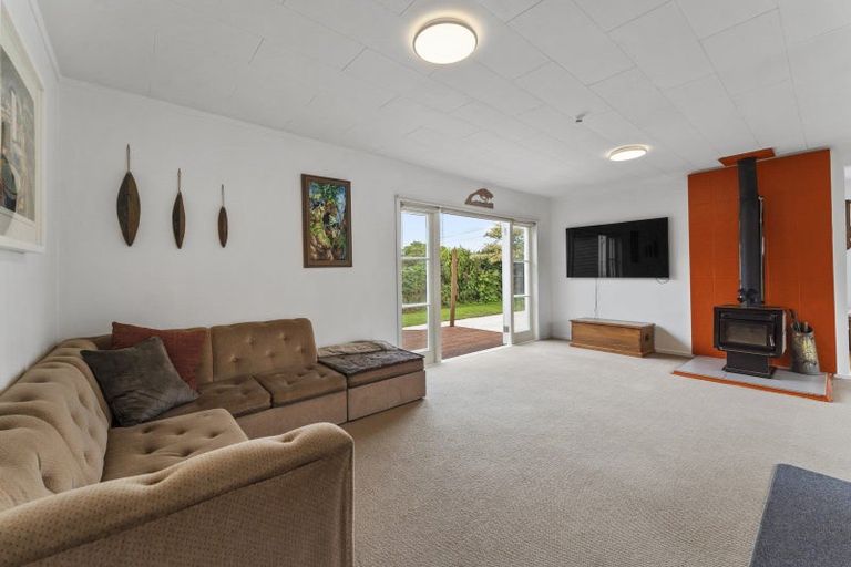 Photo of property in 103 Atkinson Avenue, Otaki Beach, Otaki, 5512