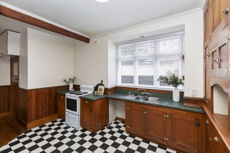 Photo of property in 8 Nursery Road, Phillipstown, Christchurch, 8011