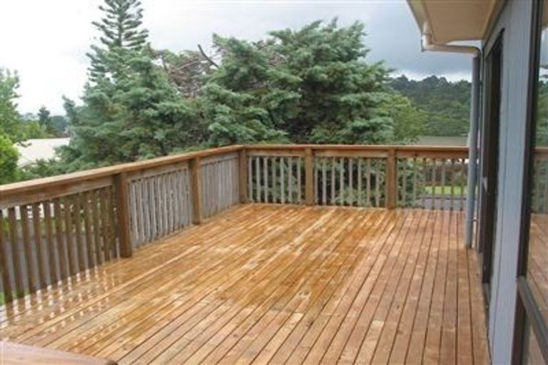 Photo of property in 58 Pemberton Avenue, Bayview, Auckland, 0629