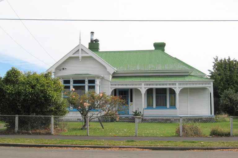 Photo of property in 11 Isabella Place, Waltham, Christchurch, 8011