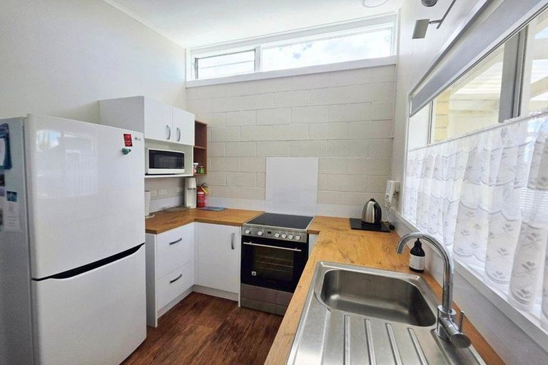 Photo of property in 2/22 Francis Drake Street, Waipukurau, 4200
