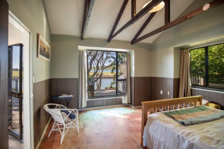 Photo of property in 33 Nihinihi Avenue, Raglan, 3225