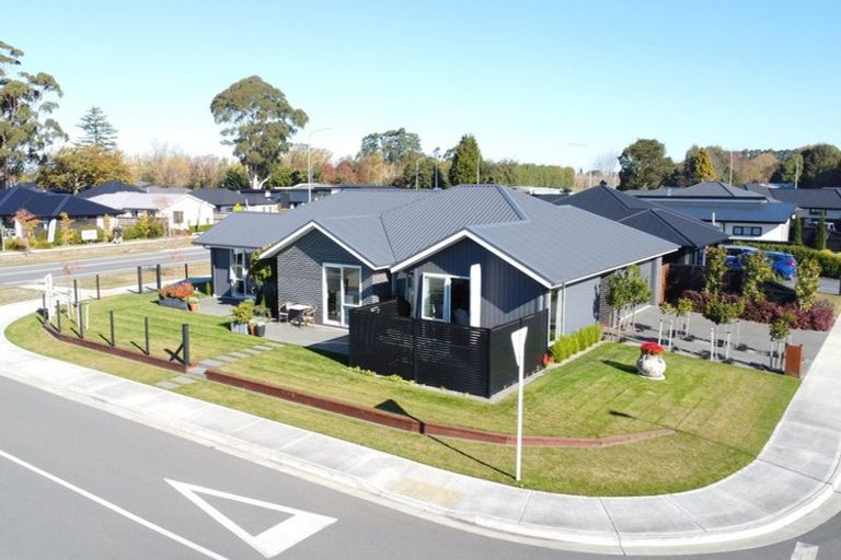 Photo of property in 1 Tara Crescent, Woodend, 7610