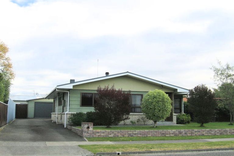 Photo of property in 2 Hamlin Place, Greenmeadows, Napier, 4112