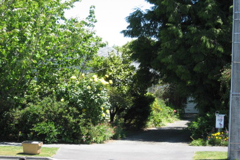 Photo of property in 225 Avonhead Road, Avonhead, Christchurch, 8042