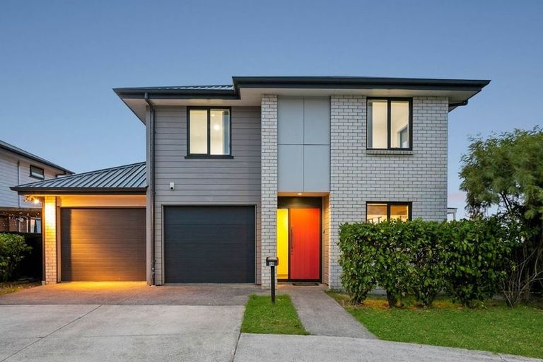 Photo of property in 24 Lane Cameron Place, Flat Bush, Auckland, 2019