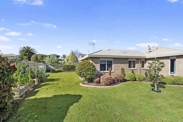 Photo of property in 22 Caversham Drive, Rototuna, Hamilton, 3210